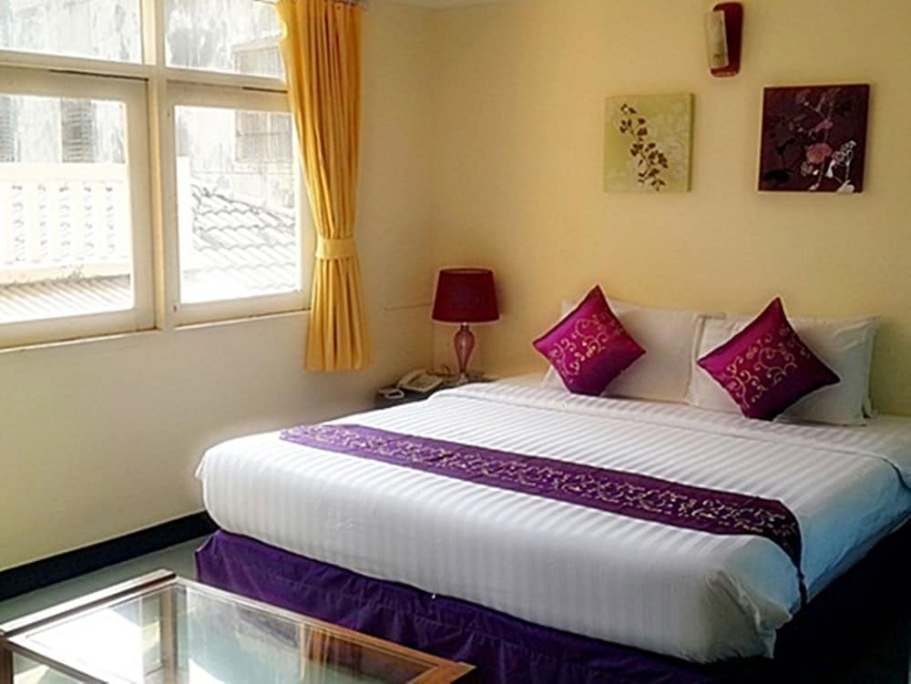 Sawasdee Sukhumvit Inn Hotel 6/38
