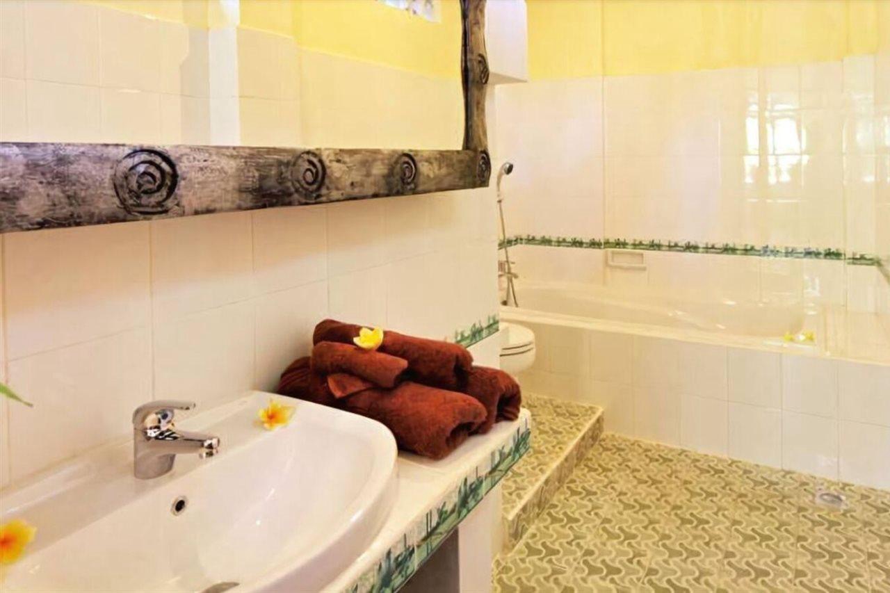 BEMBENGAN UBUD COTTAGES 42/44