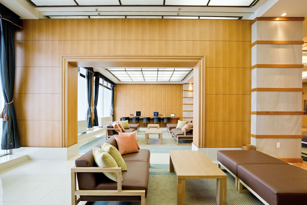 Suginoi Hotel 65/76