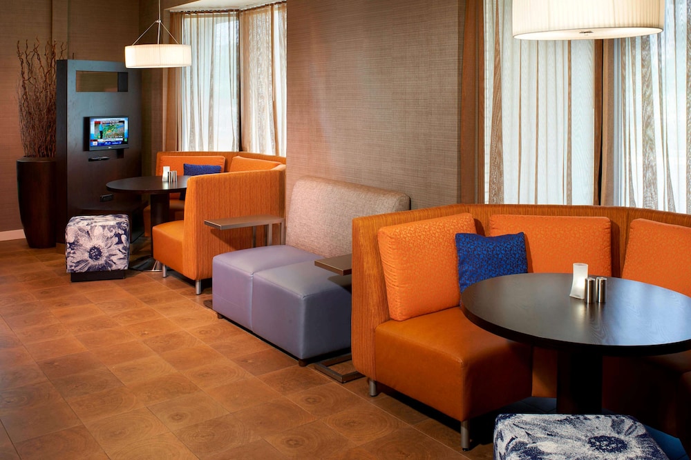 Sonesta Select Detroit Novi 15/45