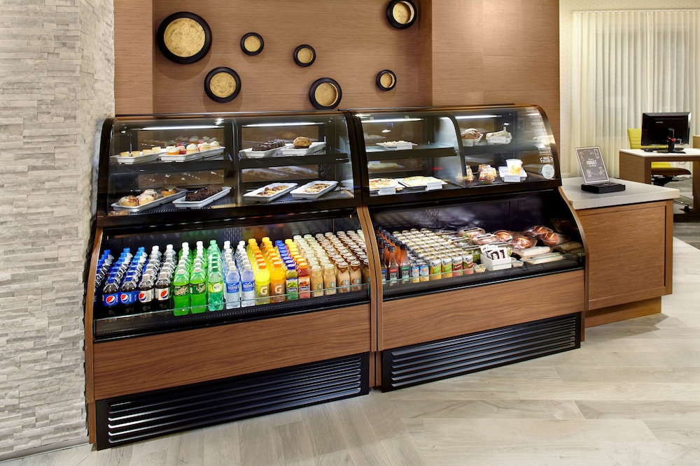 Hyatt Place Miami Airport East 8/50