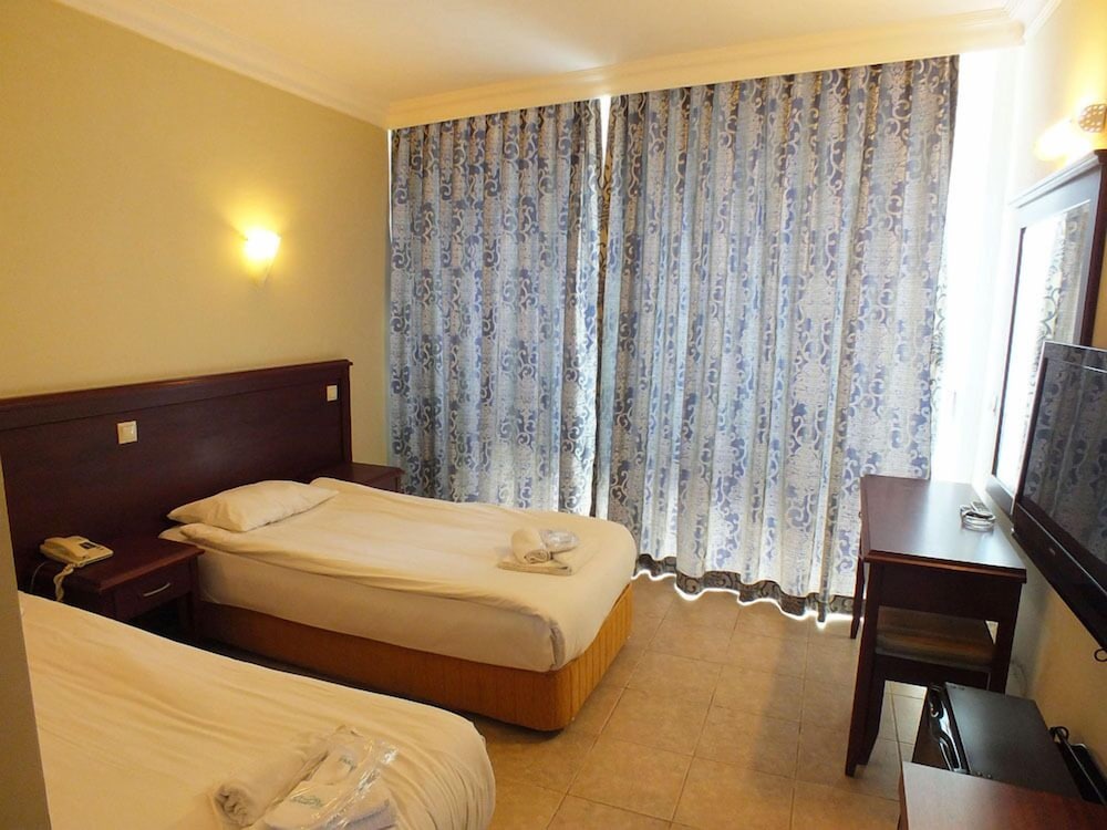 Acropol Beach Hotel 11/44