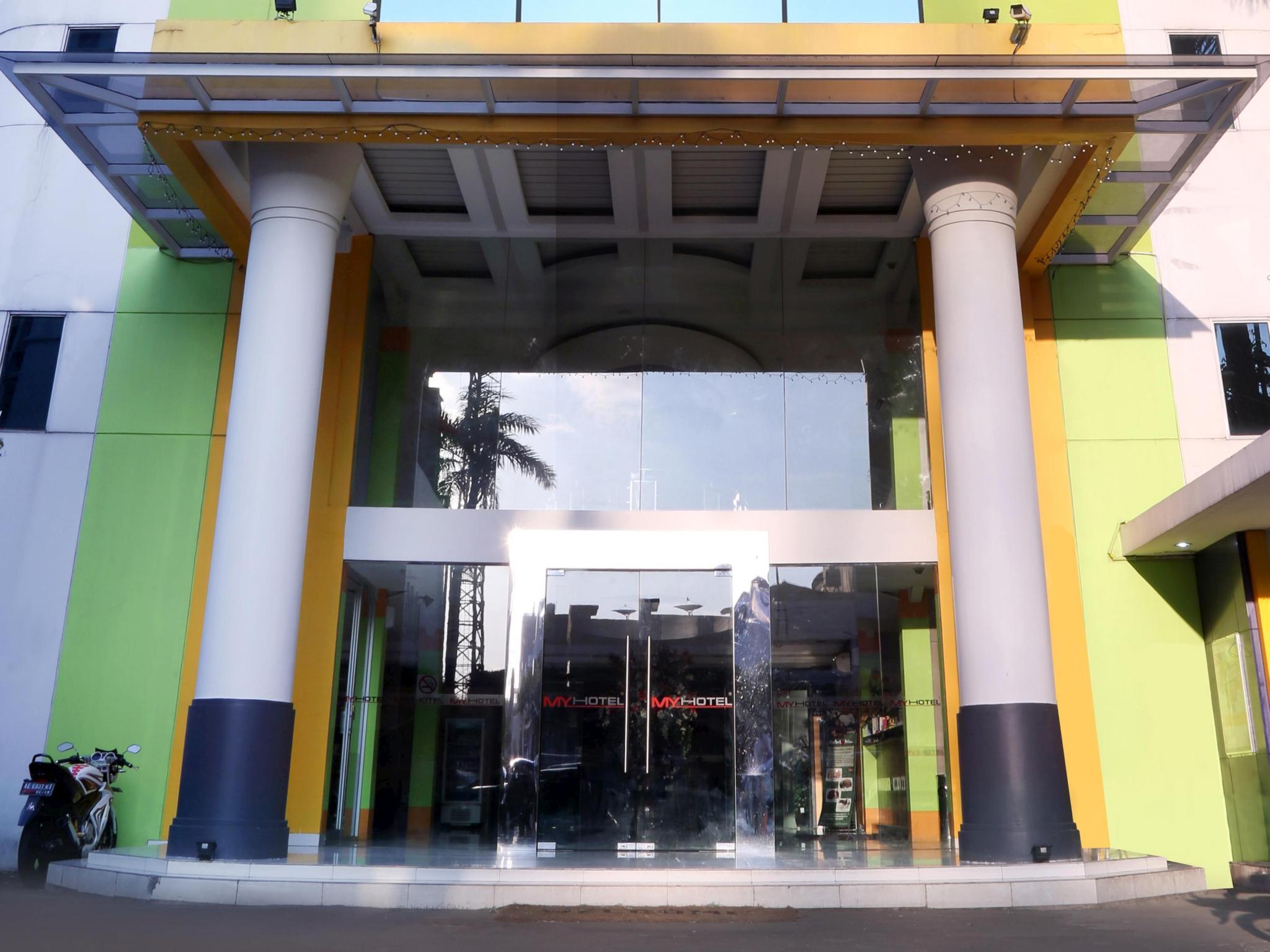 My Hotel Jakarta 3/17