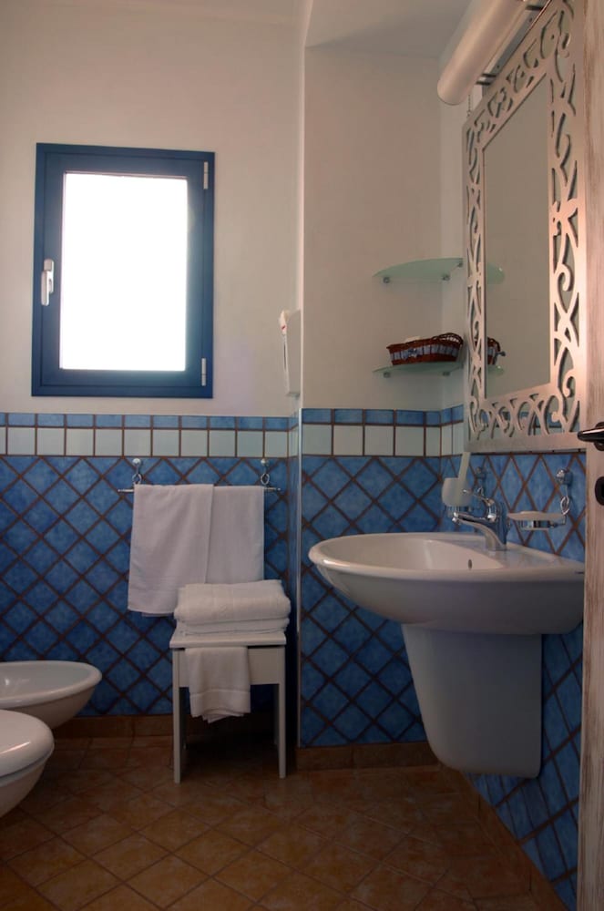 Hotel Nautico Pozzallo 47/68