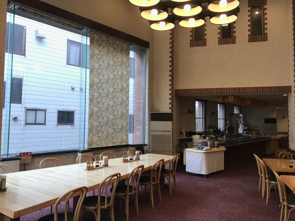 Adex Inn 23/36