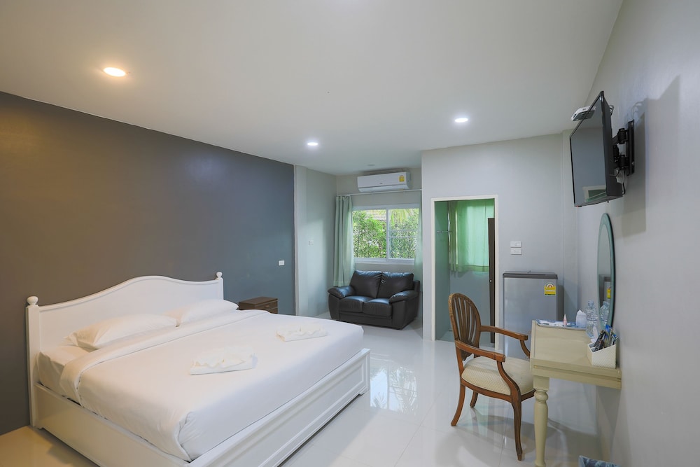Phuket Nonnita Boutique Resort 18/69