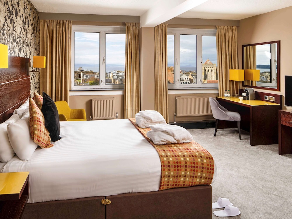 Mercure Ayr Hotel 6/49