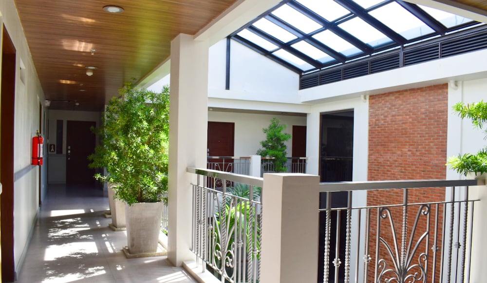 Paradores De Vigan 3/56