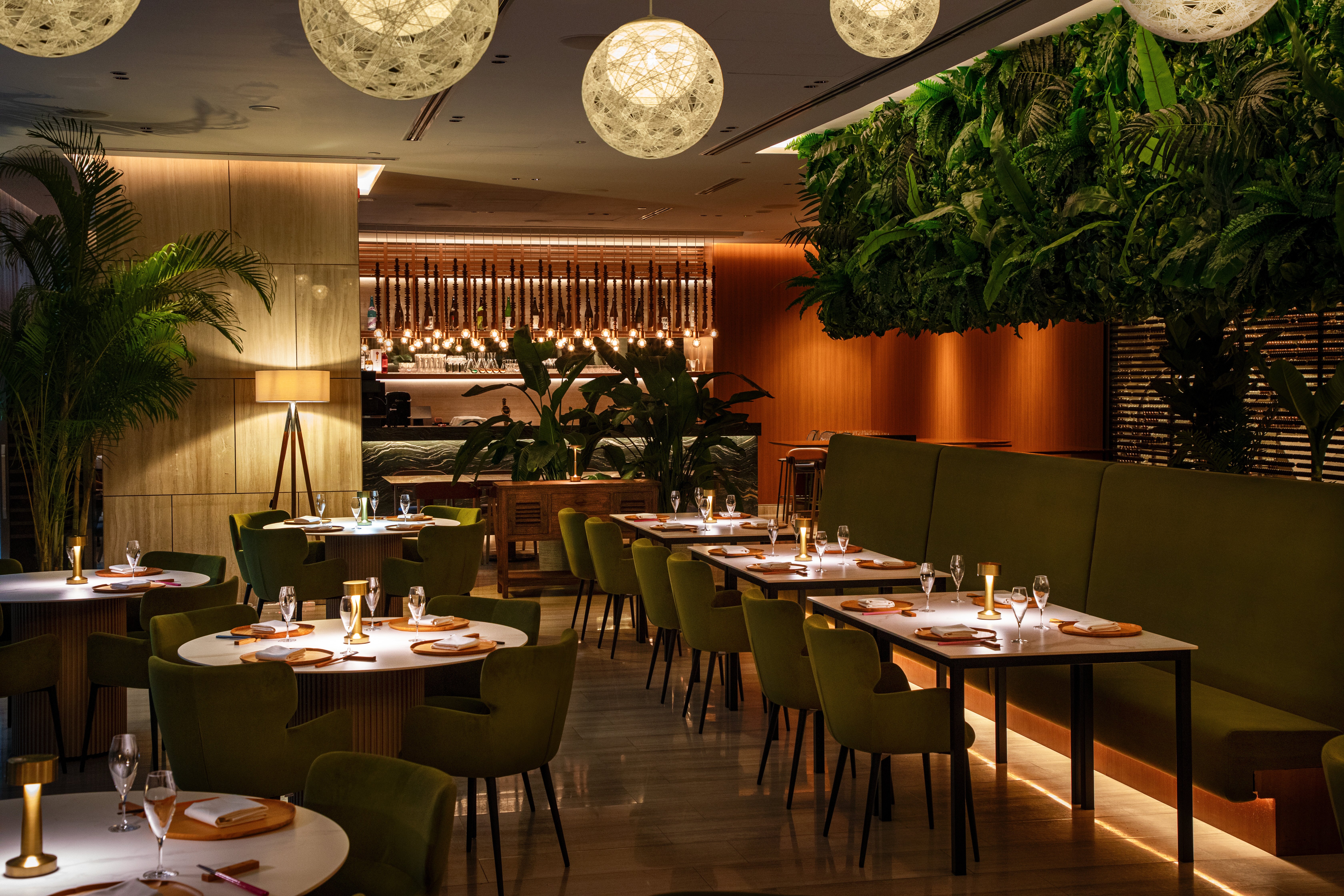 Capri By Fraser, China Square / Singapore 65/83