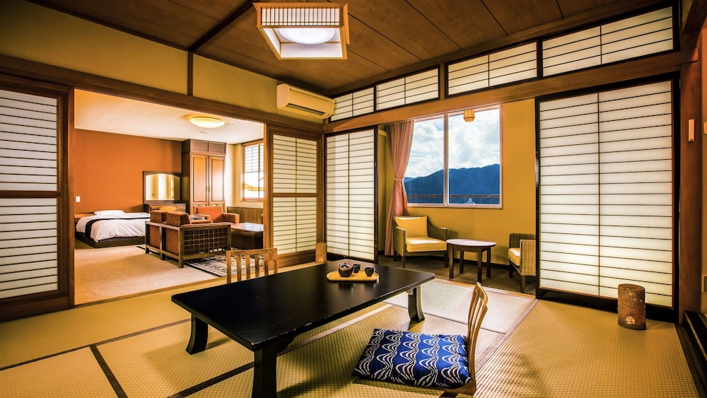 JAPANESE WESTERN, SUITE, BATHTUB