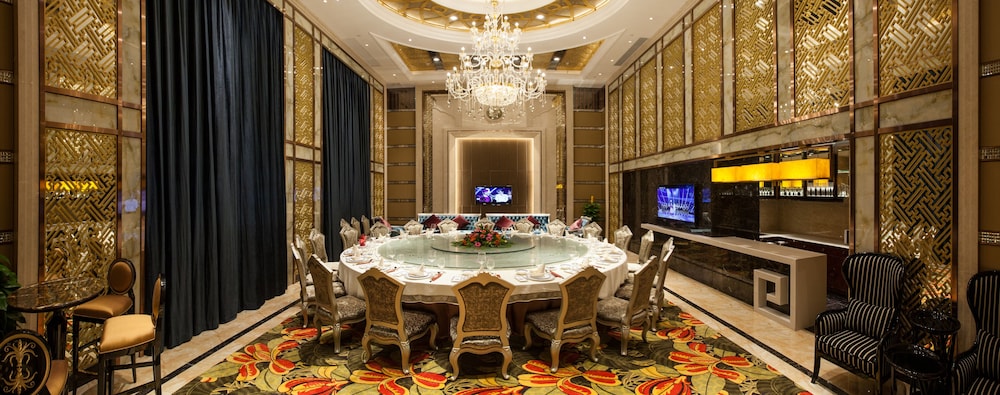 Zhong Tian Mayfair Hotel 38/56