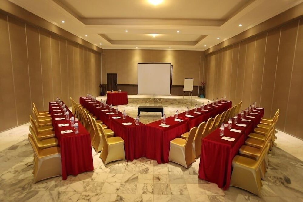 The Highland Park Resort Bogor - Campground 30/34