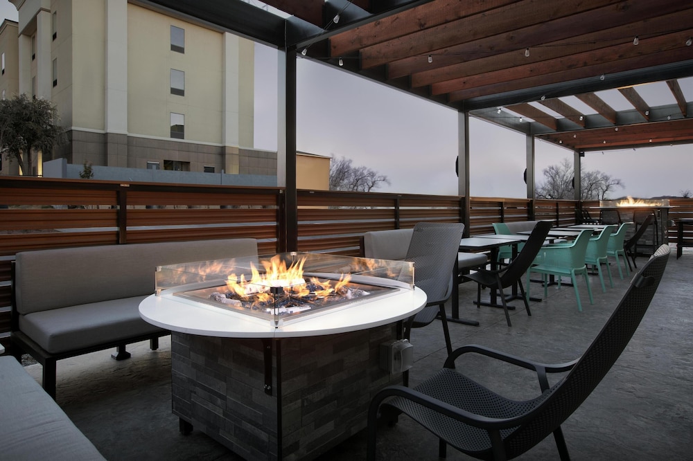 Home2 Suites by Hilton Big Spring 33/45