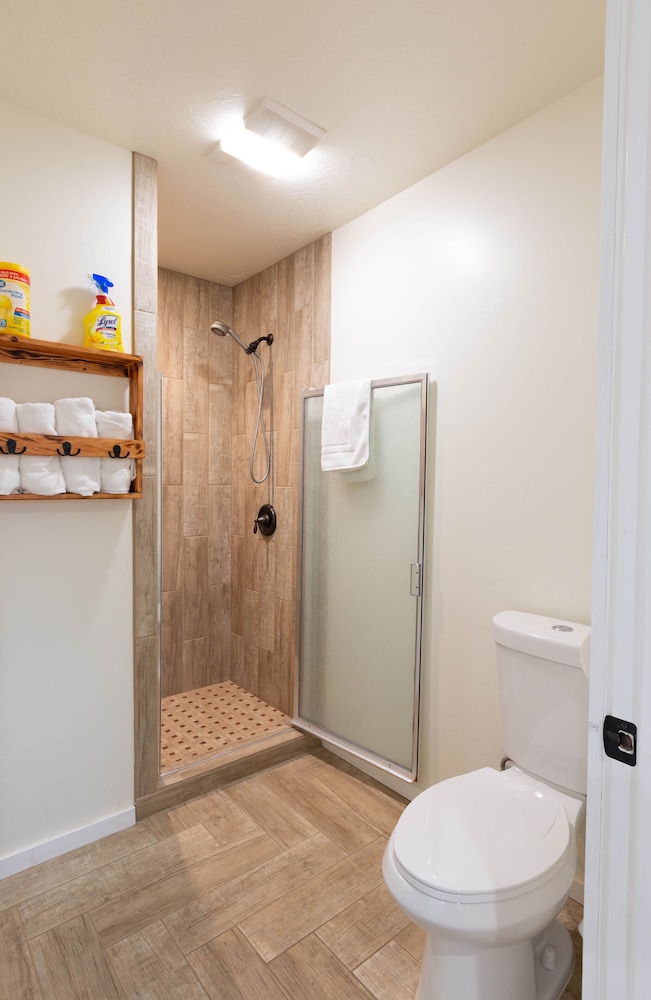 Hurricane Hideaway Lodging 23/46