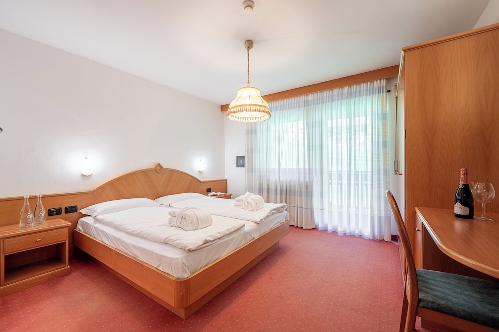Dolomites Inn 10/42