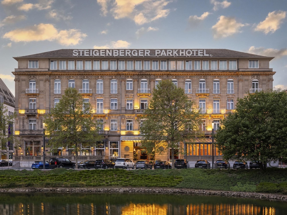 Steigenberger Parkhotel Dusseldorf 5/78