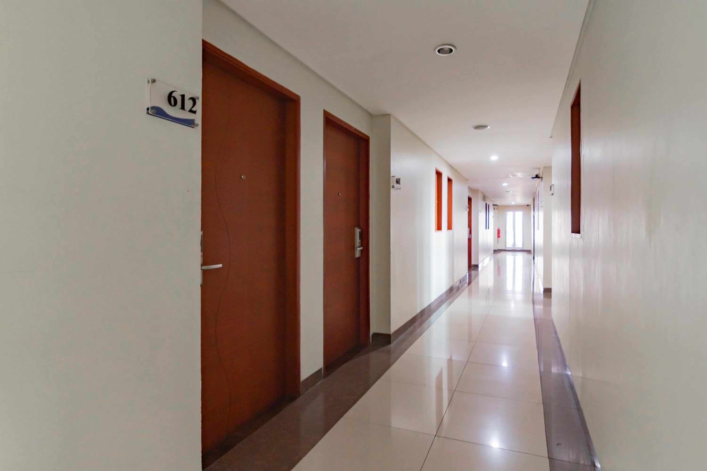 Urbanview Hotel Newton Riau Bandung 28/55
