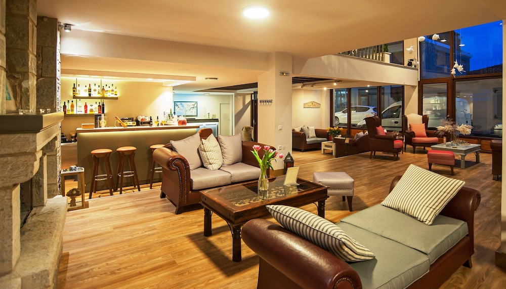 Fedriades Hotel 60/77