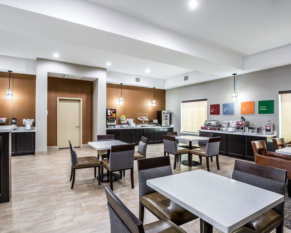 Comfort Suites Northwest - Cy - Fair 46/60