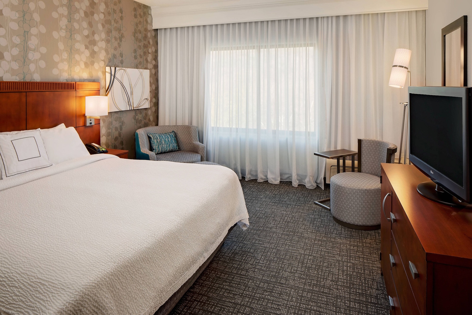 Room at Courtyard by Marriott West Homestead Waterfront, HOMESTEAD - PA