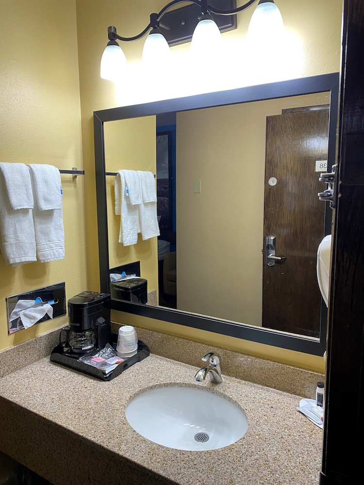 Super 8 By Wyndham Rochester Mayo Clinic Area 19/26