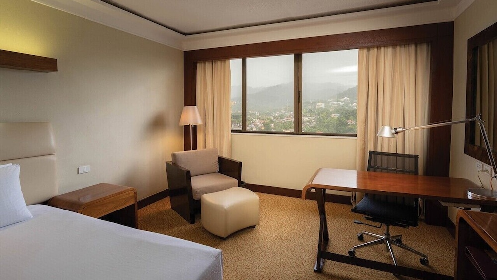 Marco Polo Plaza Cebu 41/81