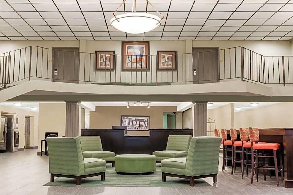 Americas Best Value Inn Suites Phenix City 19/21