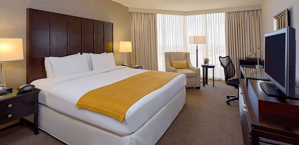 DoubleTree by Hilton Hotel Houston - Greenway Plaza 11/59