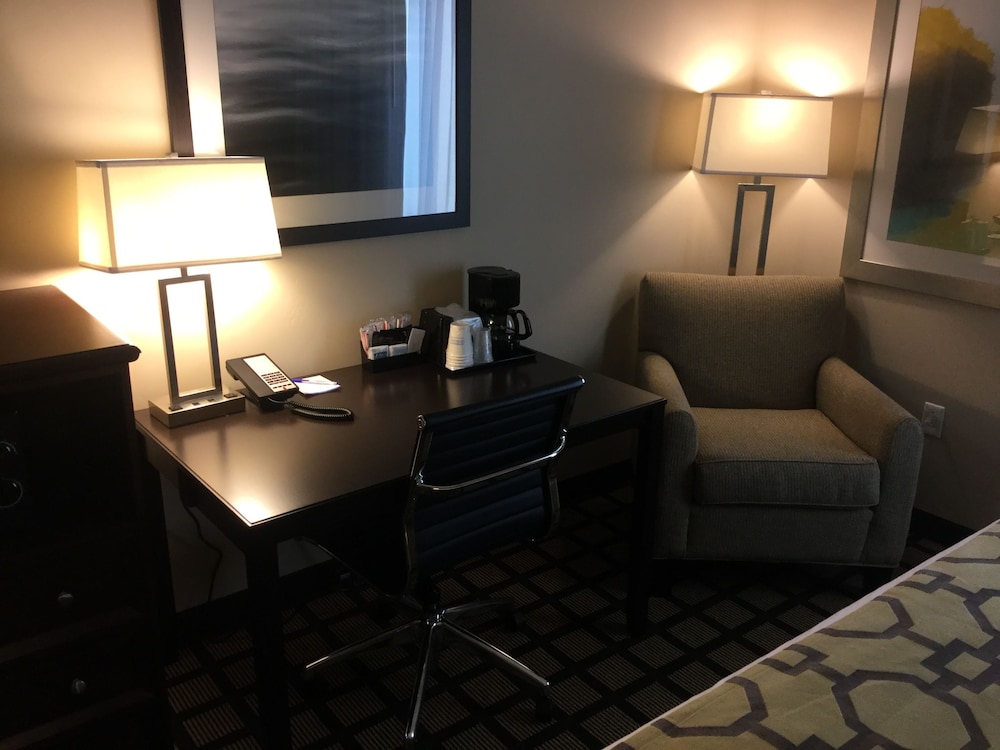Garner Hotel Page - Lake Powell Area By IHG 54/75
