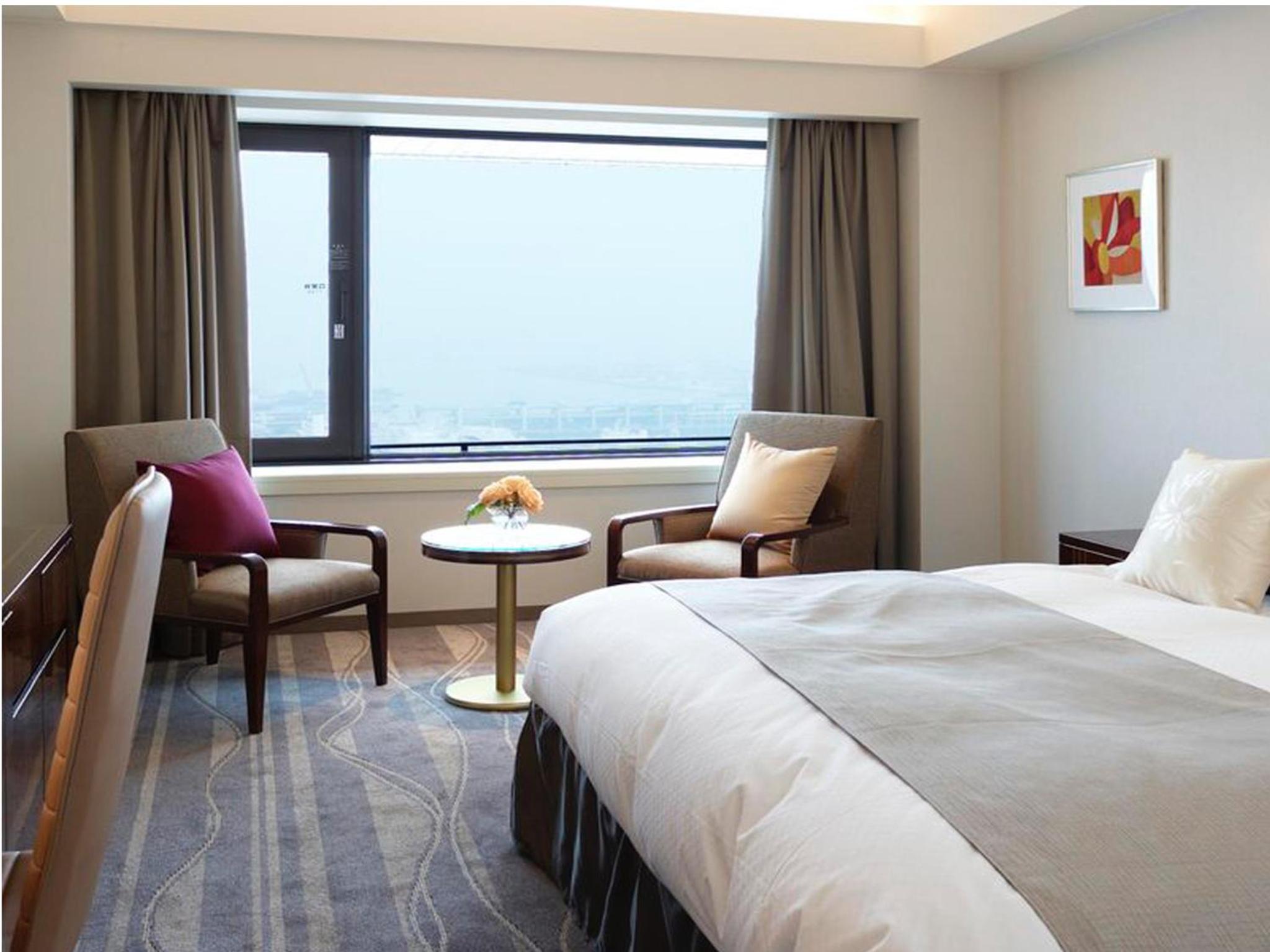 West, Standard, Queen Bed, Harbour View