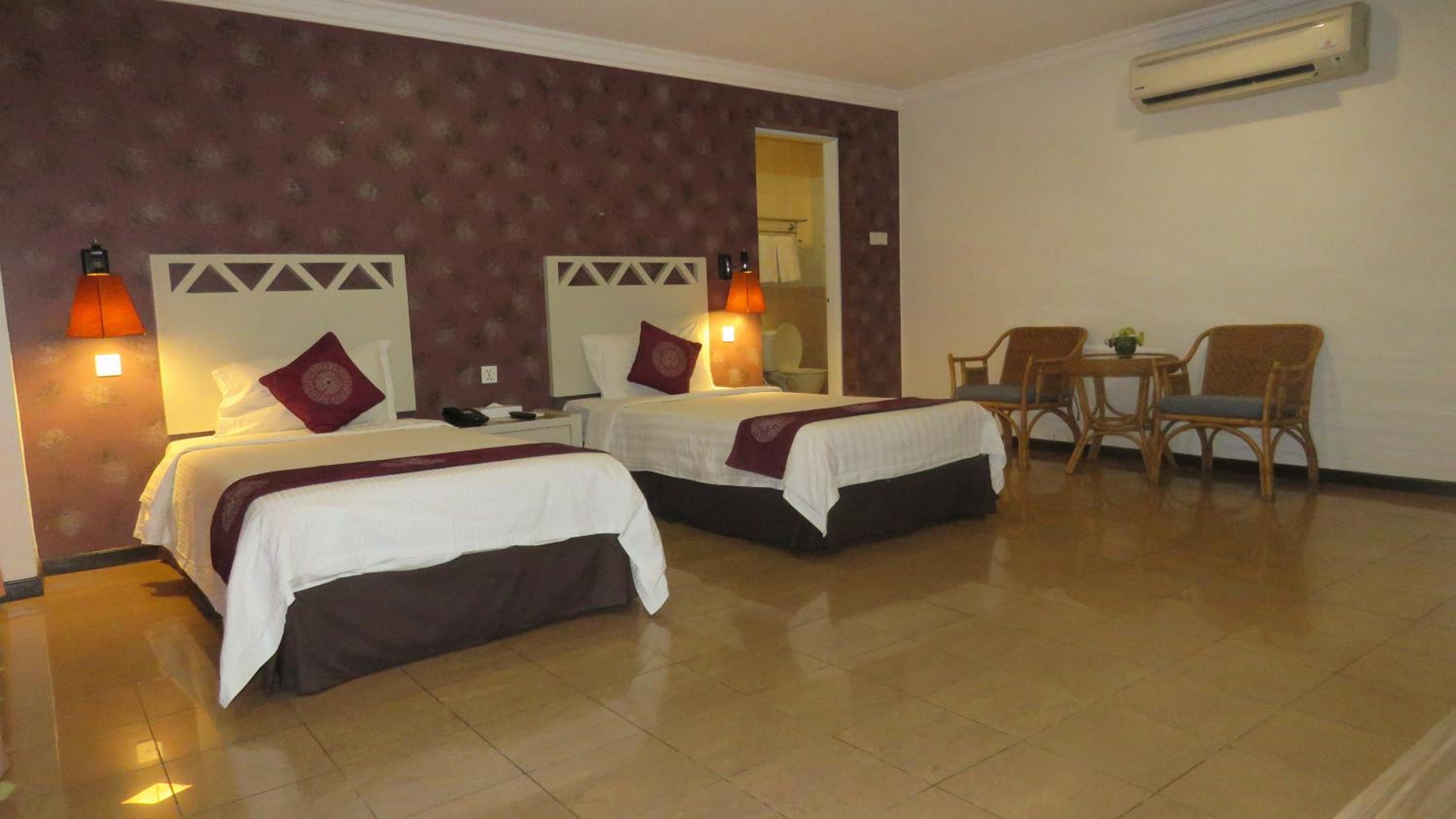 Heritage Hotel 10/49
