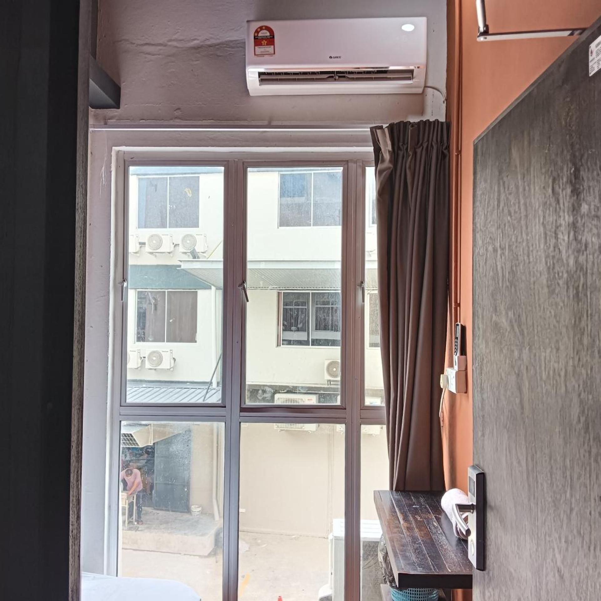 Hotel O Hi Inn 2 10/62