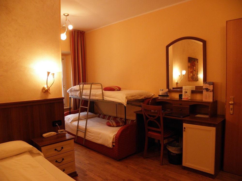 Hotel Bernina 39/43