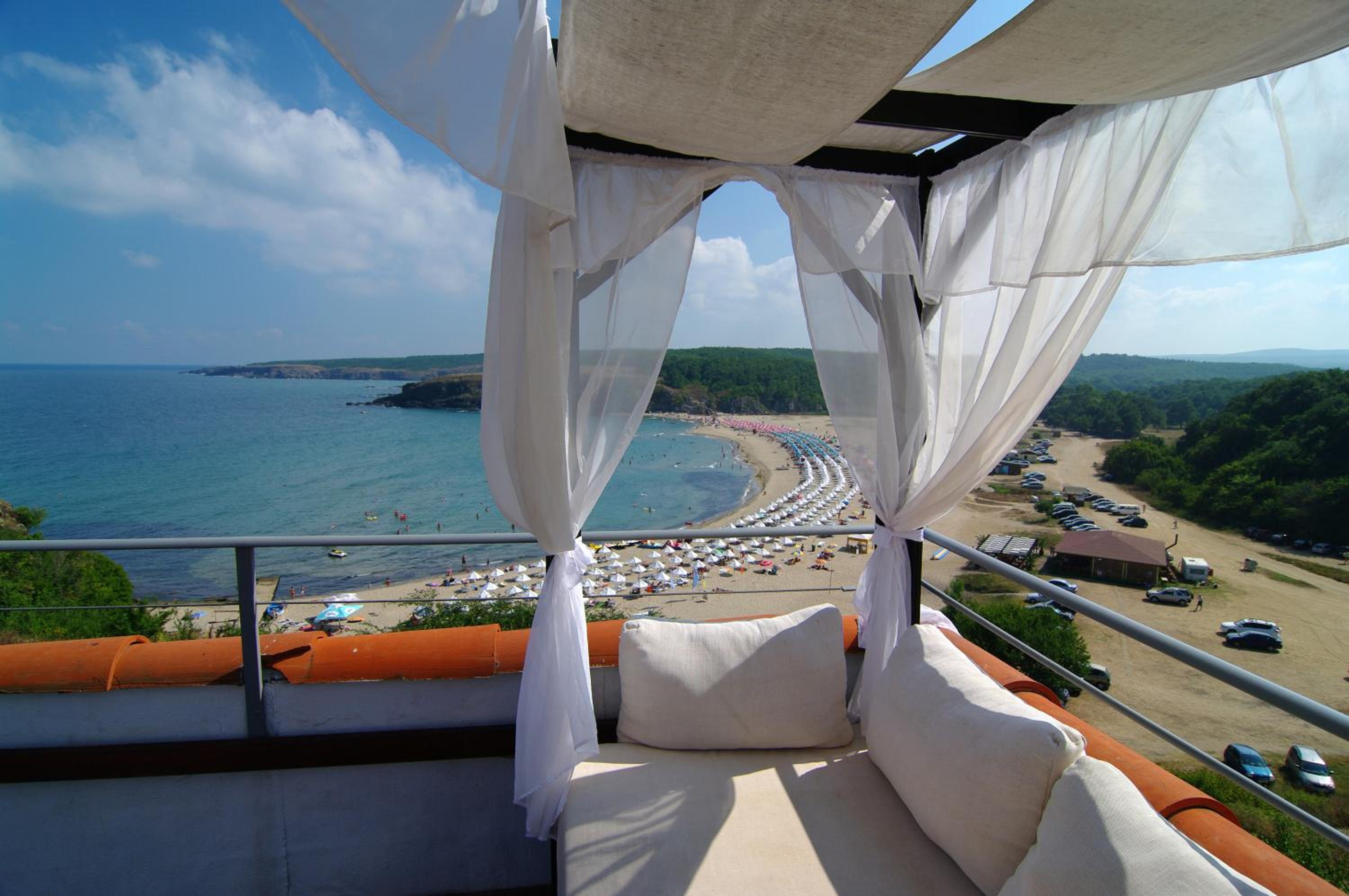 Bella Vista Beach Club 49/54