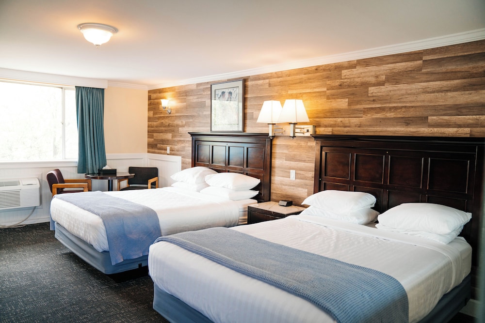 Salida Inn & Monarch Suites 30/78