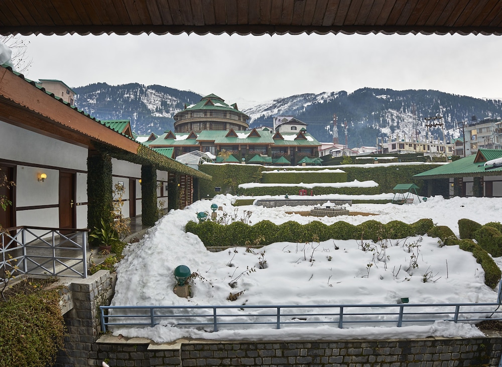 Club Mahindra White Meadows 49/50