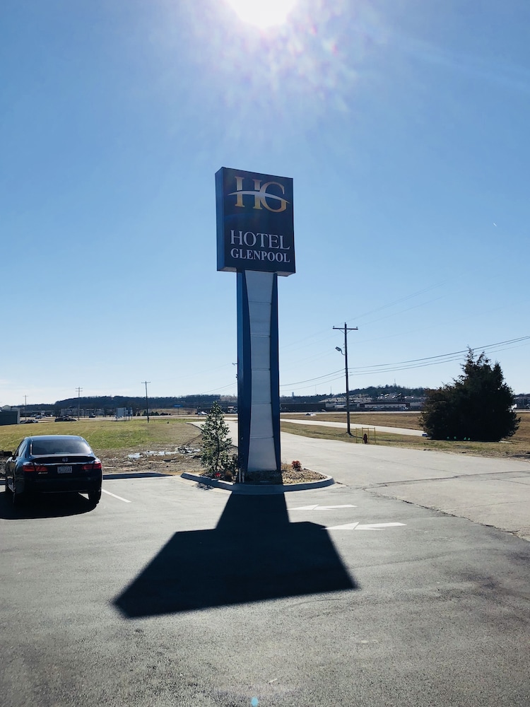 Hotel Glenpool 17/18