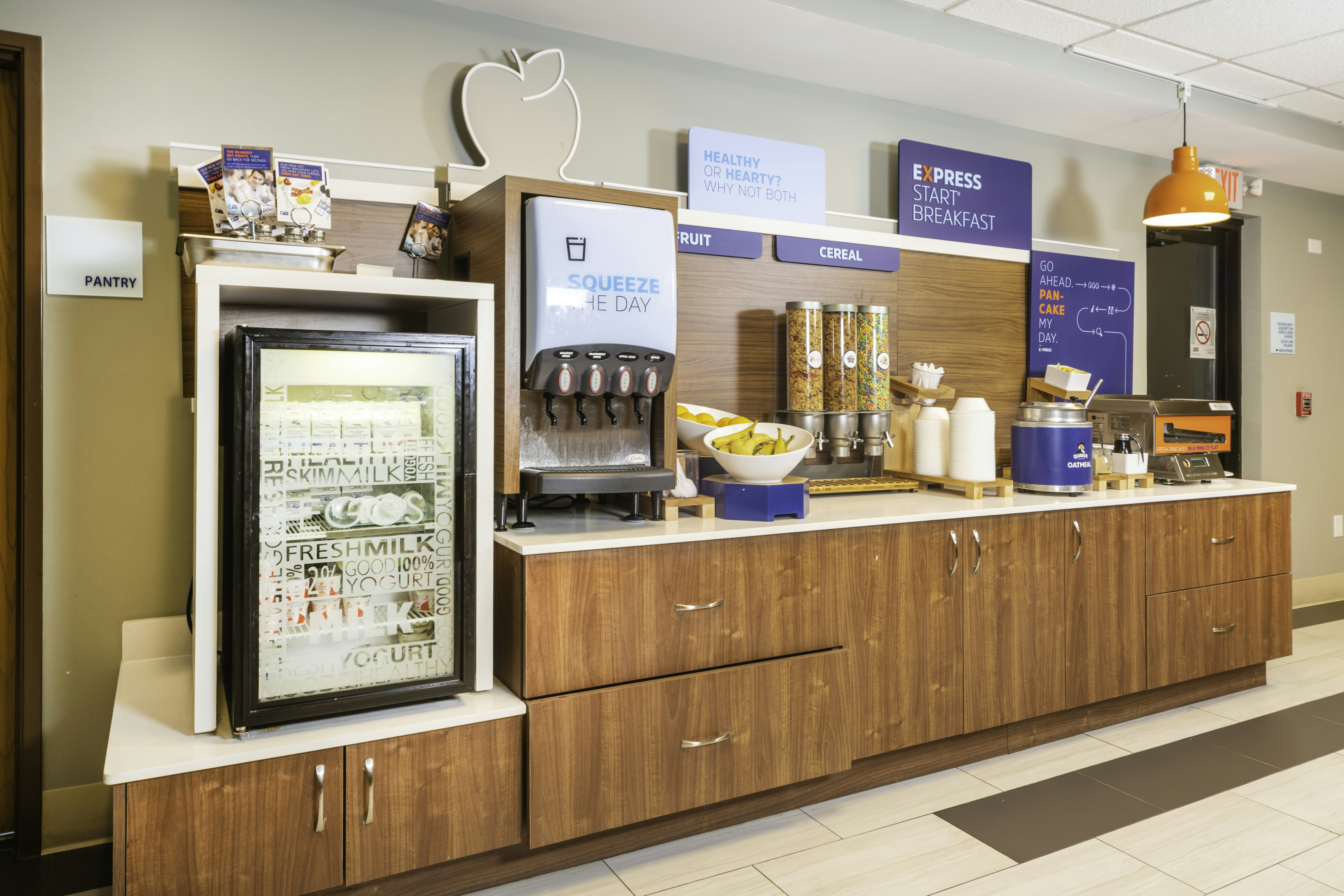 HOLIDAY INN EXPRESS ROCHELLE 18/71