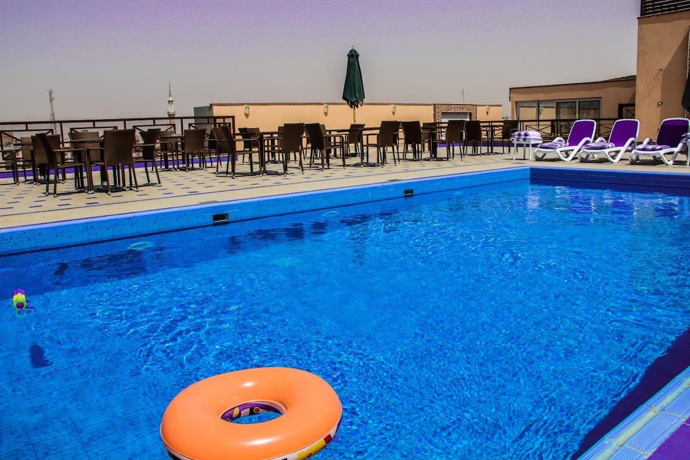 MIRITA HOTEL 23/36
