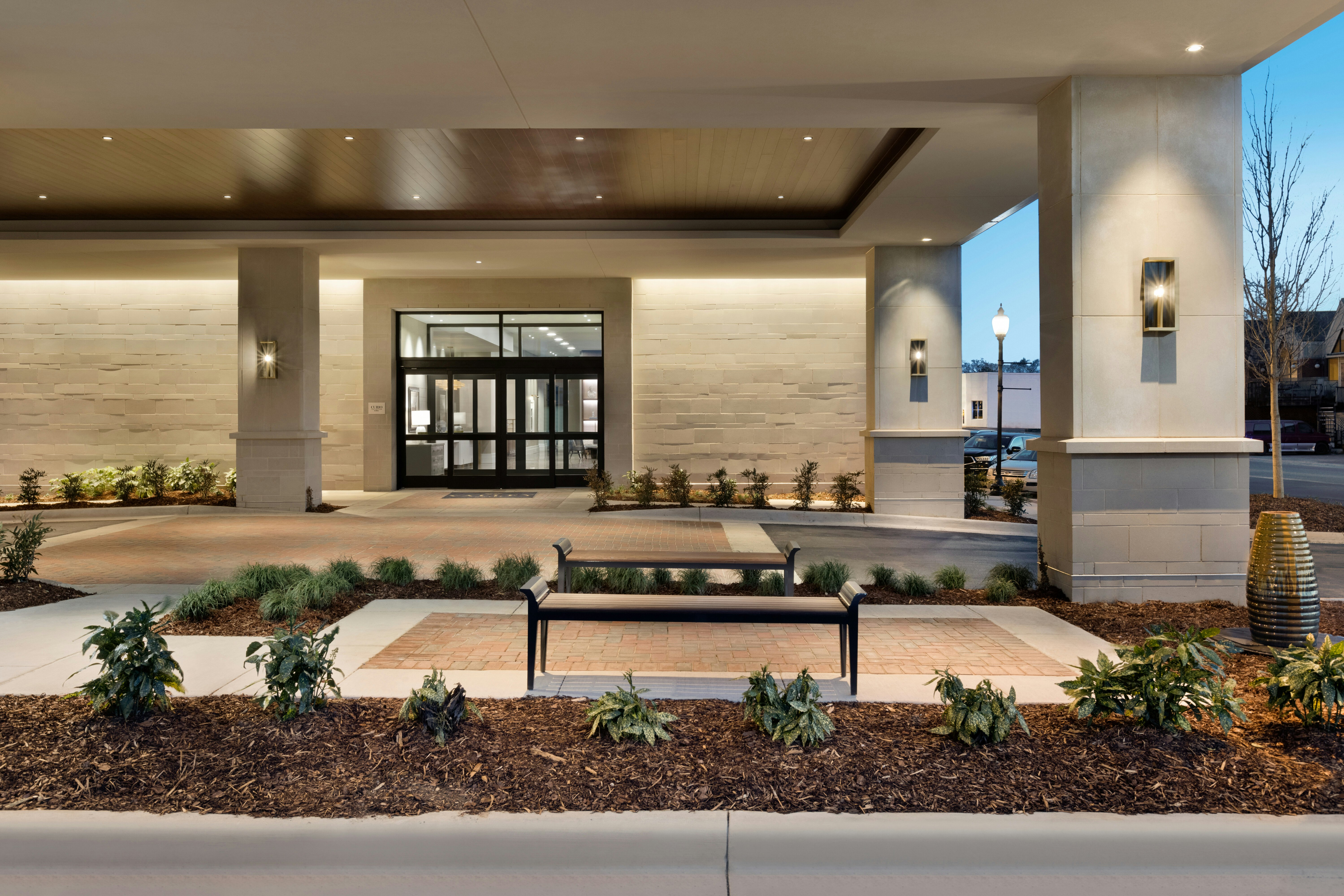 Valley Hotel Homewood Birmingham, Curio Collection by Hilton 4/50