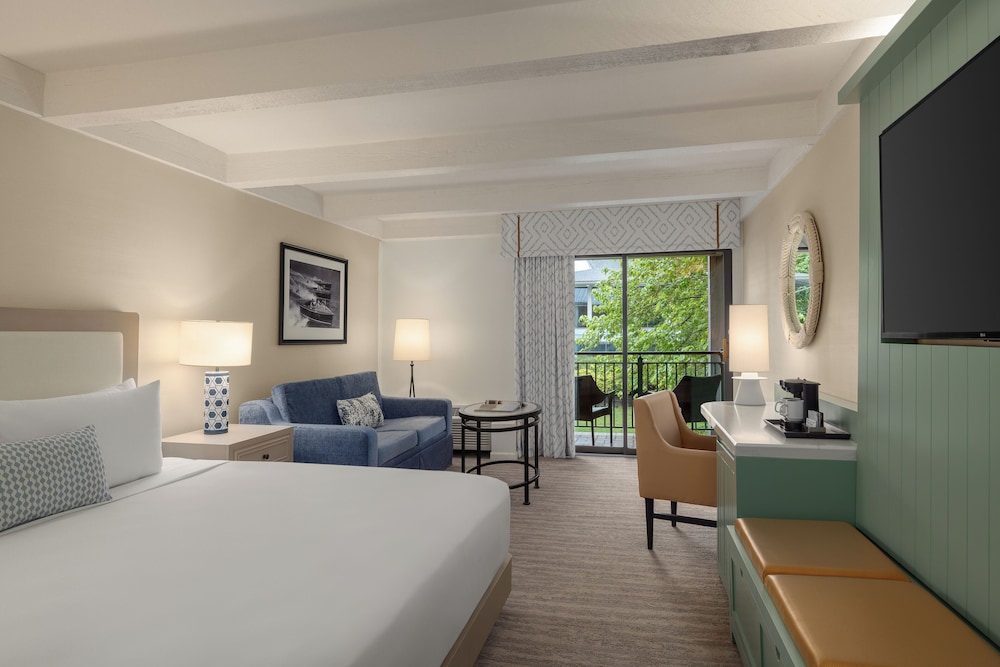 The Abbey Resort - The Lake Geneva Experience 11/71
