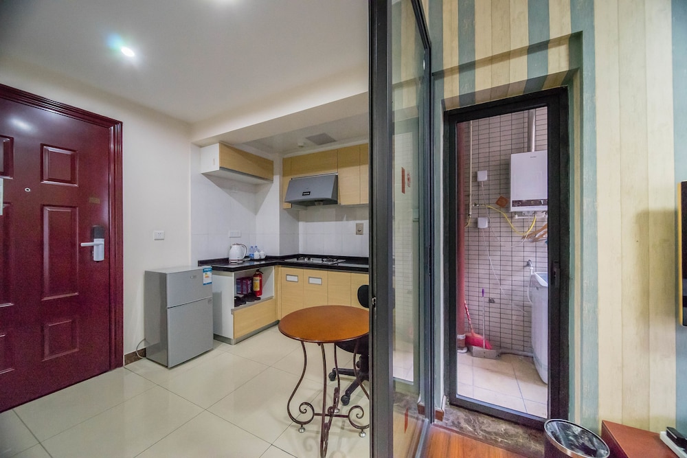 Xingyu Legend Service Apartment 1/49
