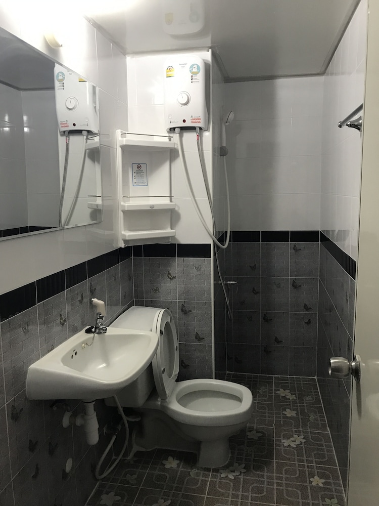 Muangthongthani Rental By Khun Dan 23/24