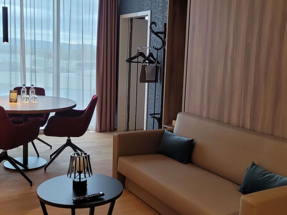 Mercure Geneva Airport 25/47