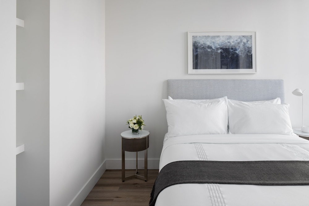 SUITE, 2 QUEEN BEDS, COAST VIEW