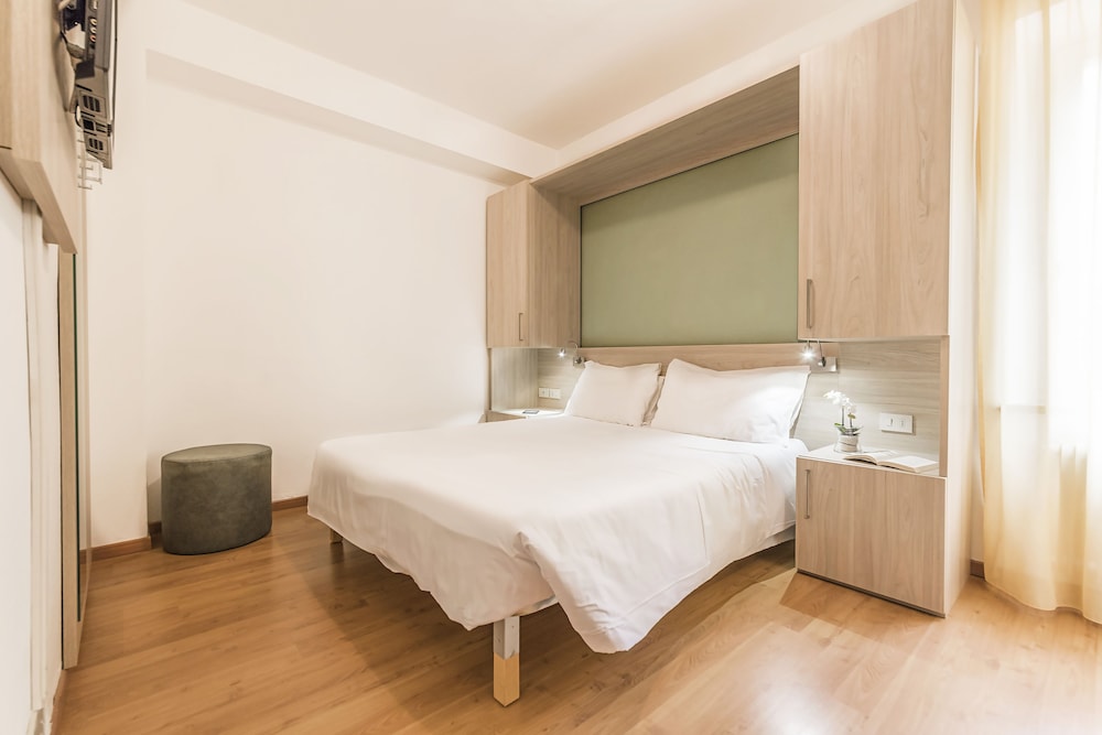 HOTEL SORAPISS 28/65