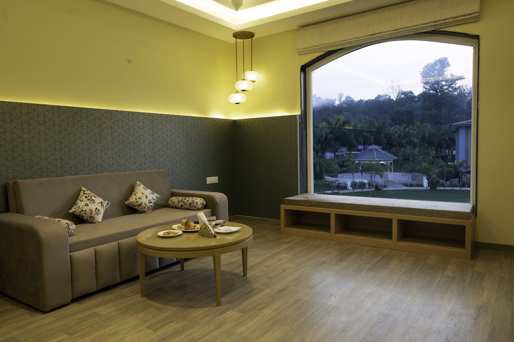 Excel Hotels & Resorts Corbett 26/49
