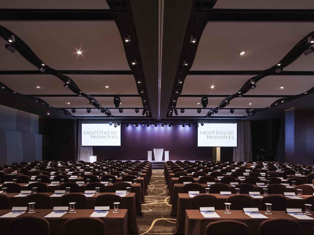 Novotel Ambassador Suwon 58/69
