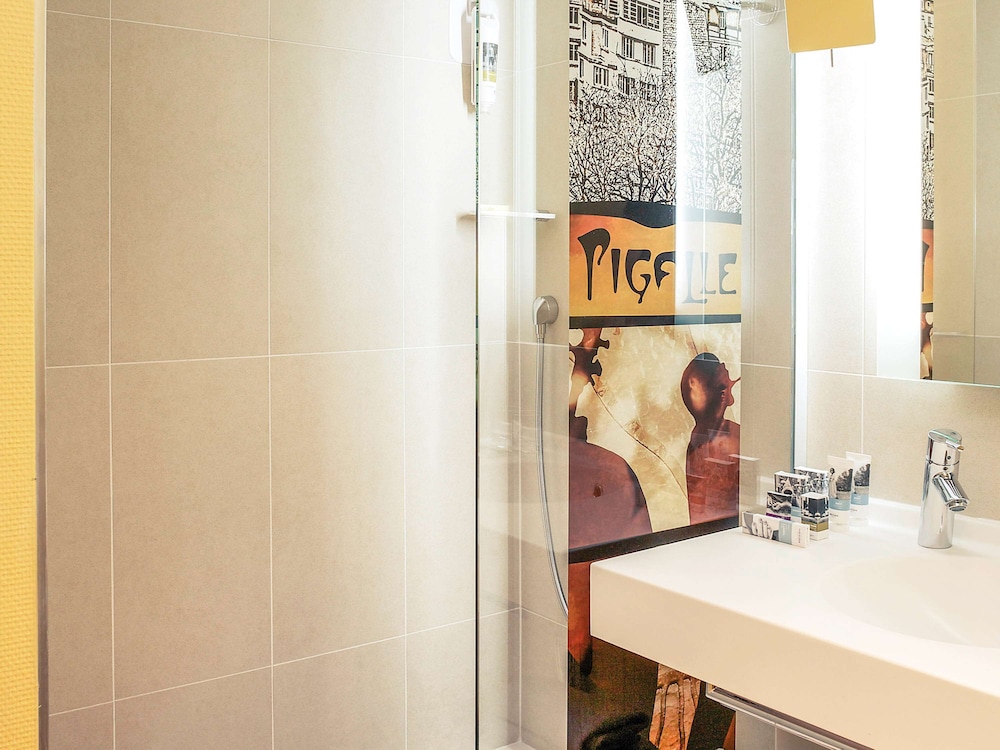 Mercure Paris Pigalle Sacre Coeur 35/67