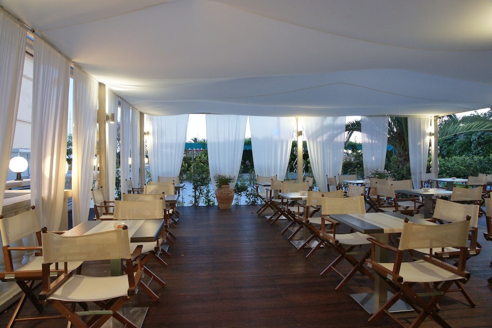 Coluccini Hotel 27/33